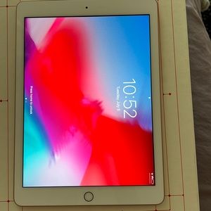 iPad 6th generation great condition
